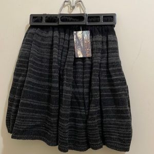Sparkle & Fade knitted skirt ( sz s)